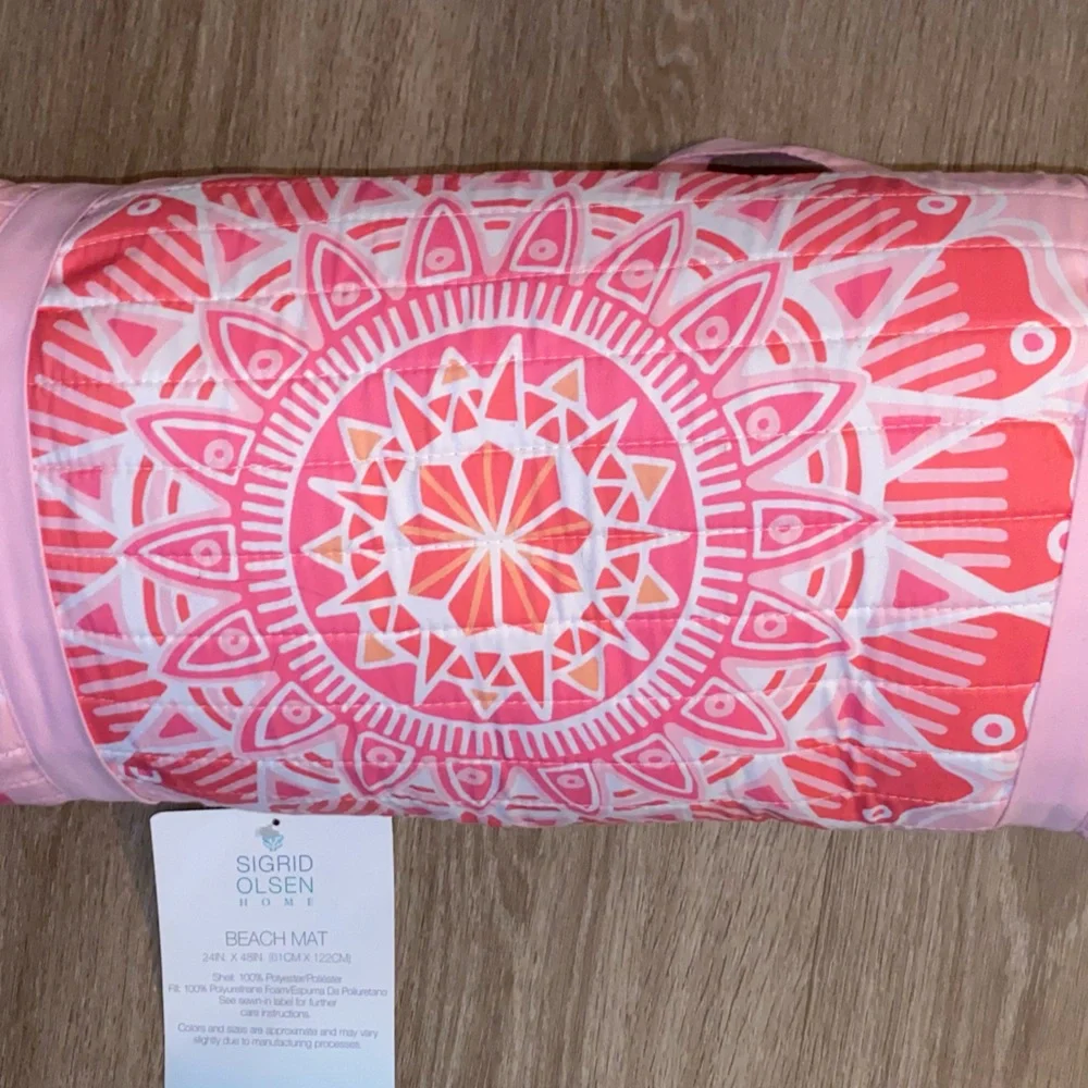 Sigrid Olsen Home Salmon Pink Medallion Print Quilted Beach Pool Roll Mat Towel